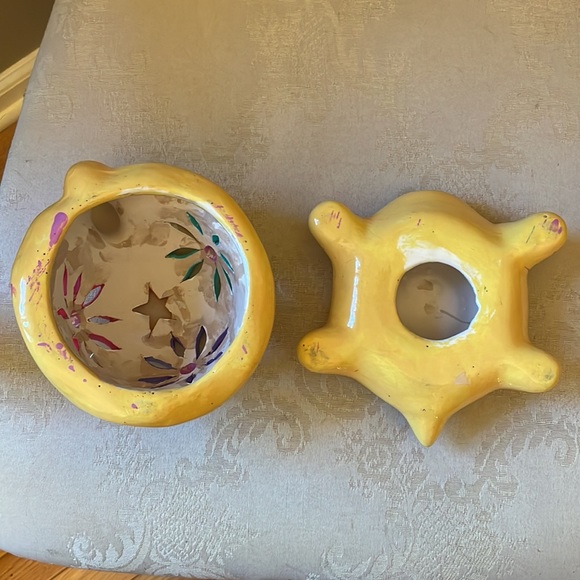 Hand painted ceramic yellow turtle fairy light, tea light candle votive holder - Picture 8 of 11